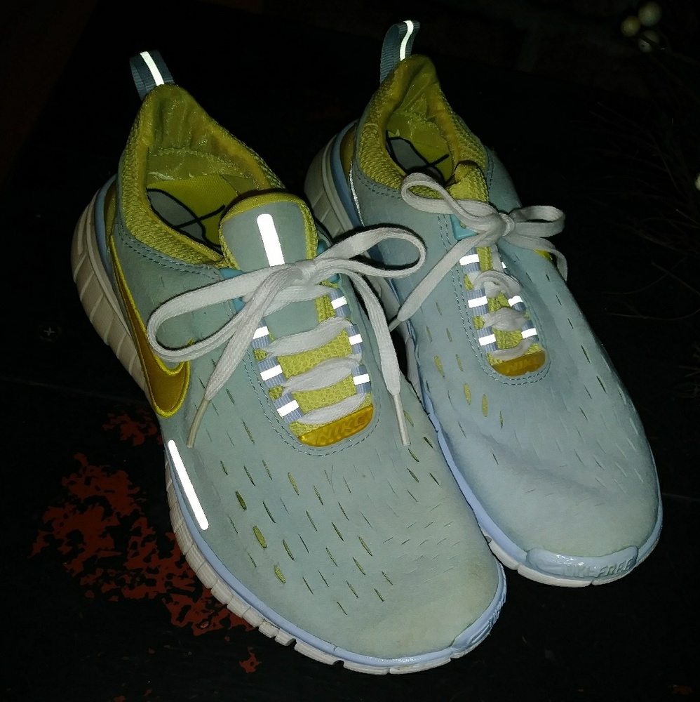 Nike Free running shoes sz 7 1/2